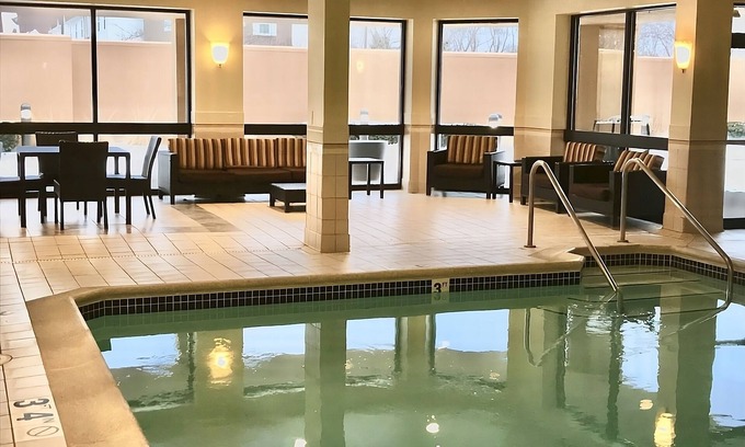 West Dundee House | Convenient Escape with Indoor Pool & Free Parking Near Frazier Park
