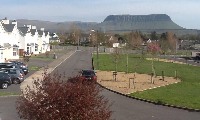 Grange House | Family & Pet Friendly Hotel Near Beach and Local Shops