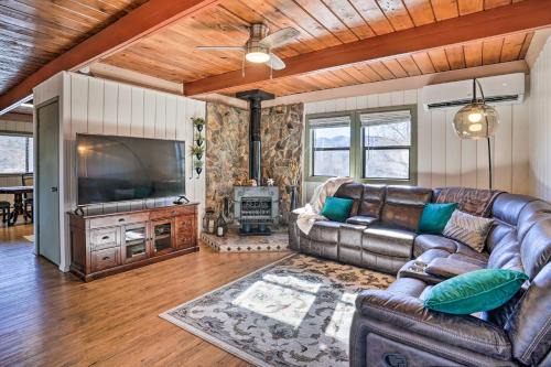 Prescott House | Cozy Prescott Home with Deck, Grill & Family Amenities
