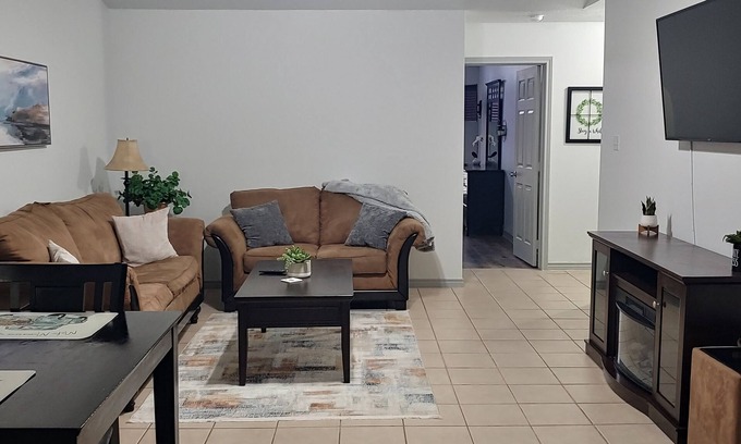 College Station House | Prime Location Near Texas A&M & Pet-Friendly Amenities