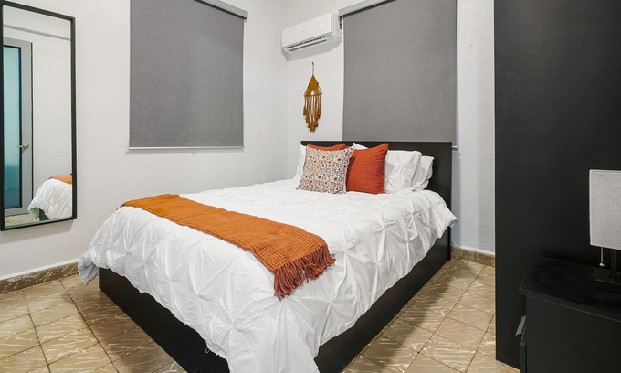 Condado Apartment | Ideal Location Near La Placita, Beach & Dining Options