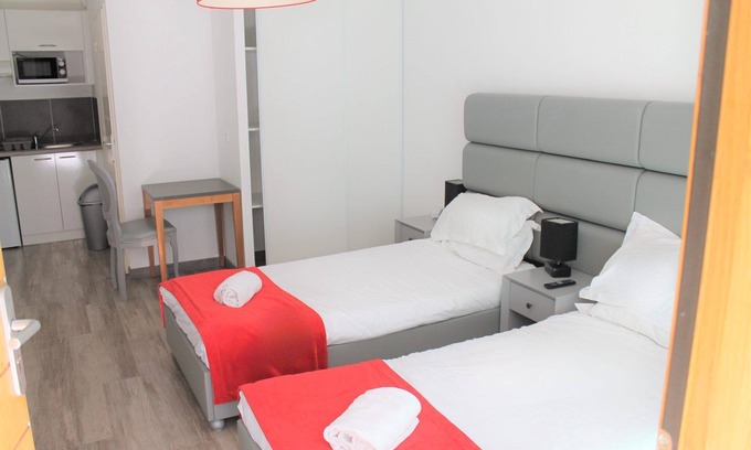 Eguilles Hotel | Close to Parc du Jas de Bouffan! Pets Allowed, Parking & Pool!
