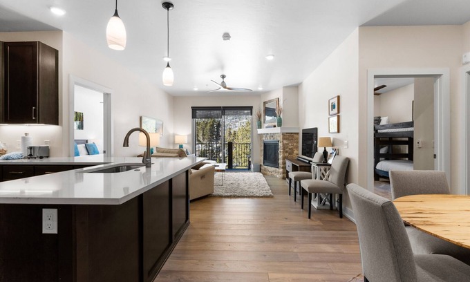 Lakeside Village Condo | Modern 2-Bed Condo with Balcony, Hot Tub & Fireplace