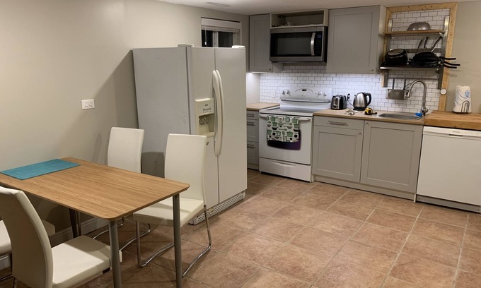 Midvale Apartment | Convenient Mountain Access & Child-Friendly Amenities
