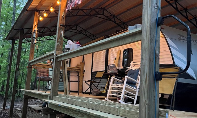 Delta RV Rental | Secluded Retreat Perfect for Family Gatherings