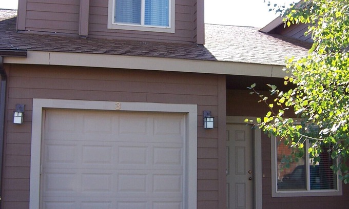 Donnelly House | Ideal Getaway Near Tamarack & Cascade Lake Boat Ramps