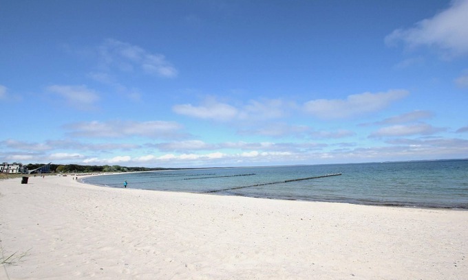 Glowe House | Beachside Retreat with Garden, Sauna & Pet-Friendly Perks