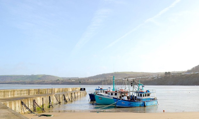 New Quay Cottage | Close to the seaside this property is a perfect base for families and couples to come and relax.