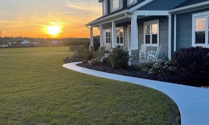Fellowship House | Ideal Getaway: Close to WEC in Gated Community