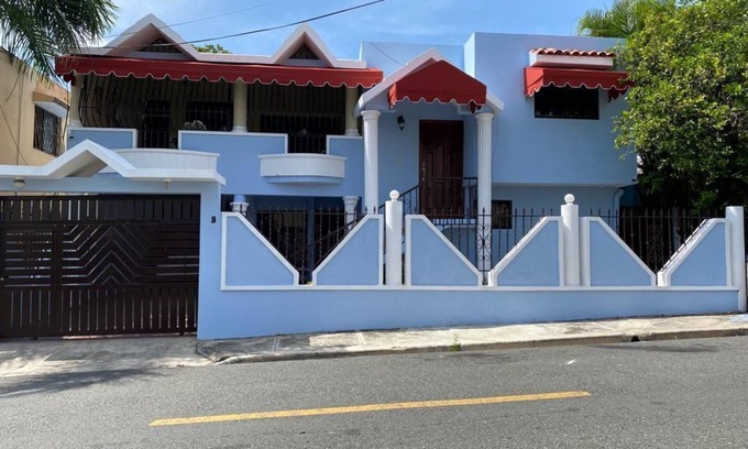 Honduras House | Convenient Location Near All Attractions & Family-Friendly