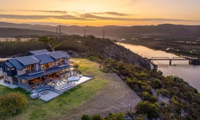 Knysna House | Discover Cloud 9: Oceanfront Dream Home in Knysna
