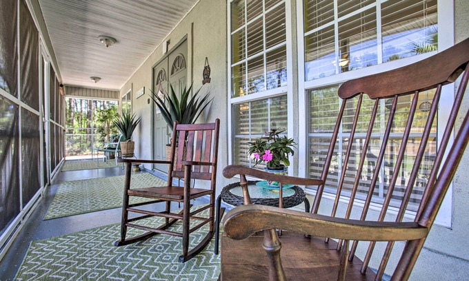 Waveland Cottage | Pet-Friendly Cloud 9 On The Coast: Steps from the Beach