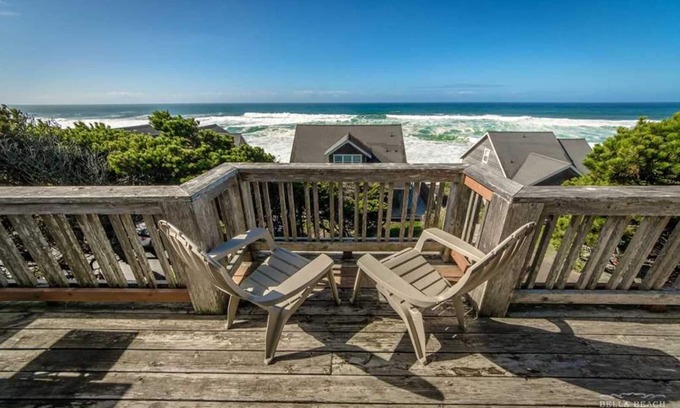Lincoln Beach House | Experience Cloud Nine: Ocean View Home with Hot Tub & Fire Pit