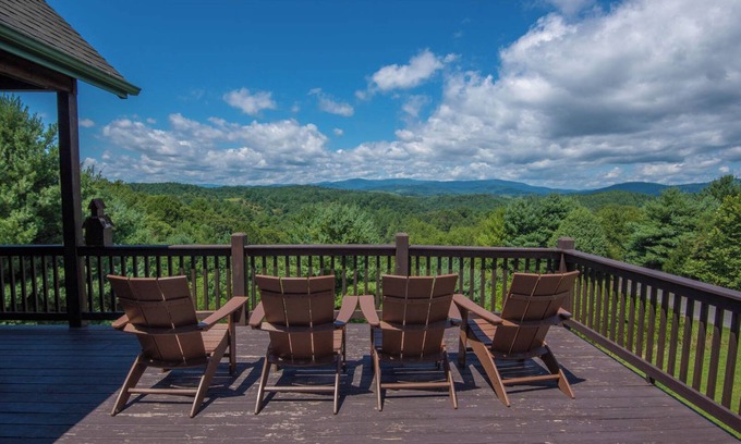 Piney Creek Cabin | Experience Cloud Rise: Fireplaces & Breathtaking Mountain Views
