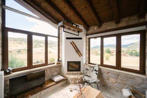 Arachova Ski Chalet | Experience Cloud9 Chalet: Pet & Child Friendly Retreat
