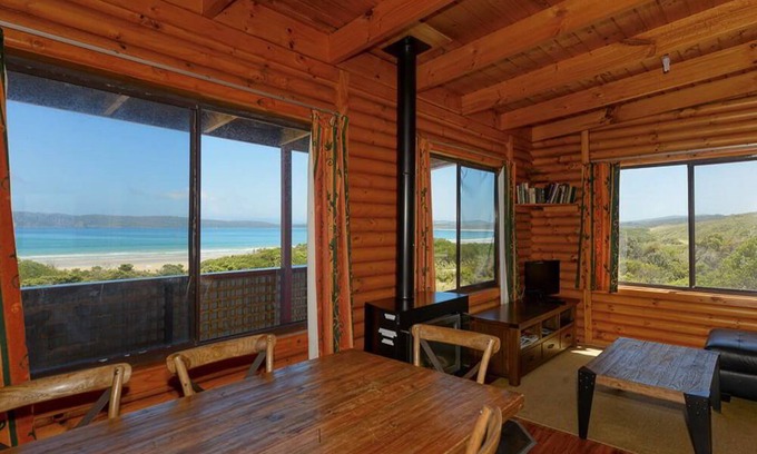 South Bruny Cabin | Guest Rated 10/10: Cloudy Bay Cabin with Family-Friendly Amenities