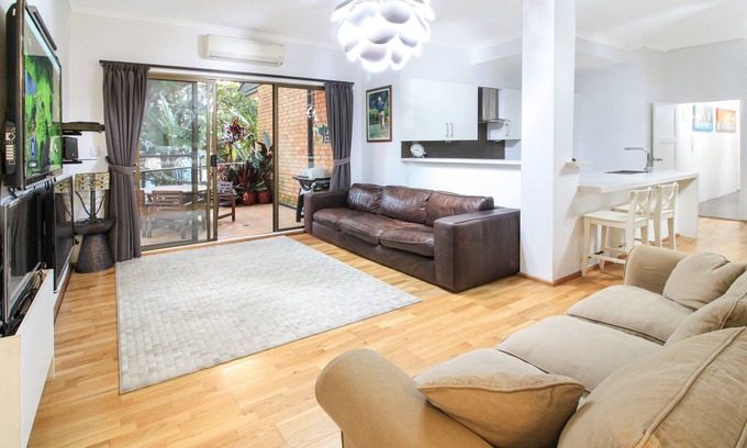 Randwick Apartment | Oceanfront Retreat: Spa, Heated Pool & 10/10 Guest Rating