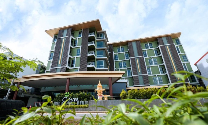 Hat Yai Hotel | Discover Clover Hotel Hatyai: Ideal for Families & Accessible