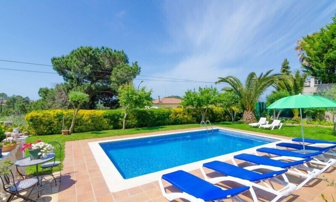 Lloret Blau Villa | Club Villamar: Delightful Villa with Private Pool Near Lloret