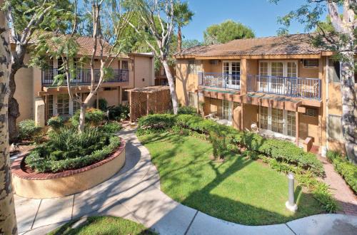 Anaheim Resort Resort | Relaxing Retreat at Club Wyndham Dolphin's Cove