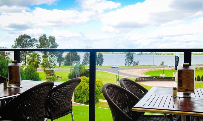 Mulwala Hotel | Unforgettable Stays at Clubmulwala Resort - 4 Star Retreat