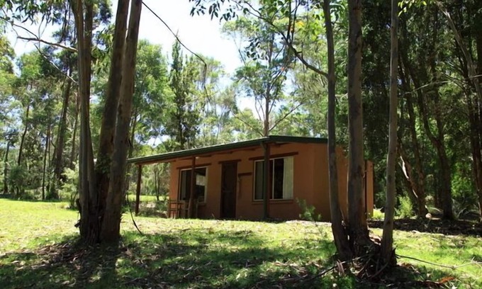 Morton Cabin | Discover Clyde River Retreat: Pet-Friendly Oasis with Views