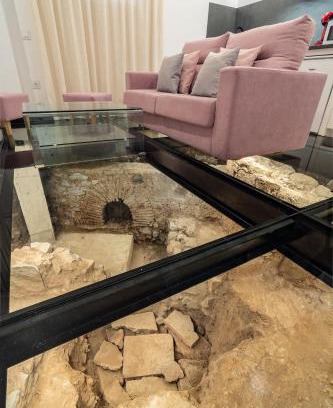 Merida Old Town Apartment | Experience CMDreams Gold: Roman Ruins & Private Parking