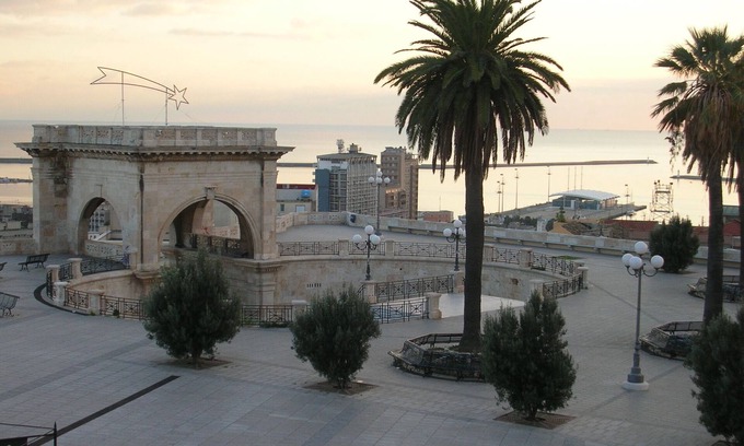 Historic Castle District Apartment | Discover CMH Castello Suites: Family-Friendly with Breakfast