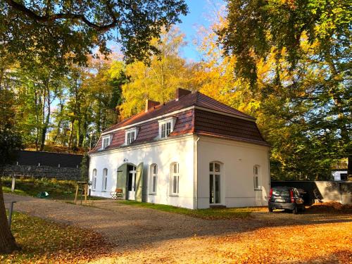 Seebad Heringsdorf Villa | Pet-Friendly Coach House with Oceanfront Views & Spa