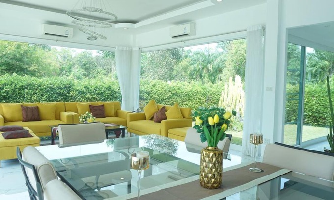 Chumphon Villa | Relaxing CoaSea Pool Villa with Private Pool & Pet-Friendly