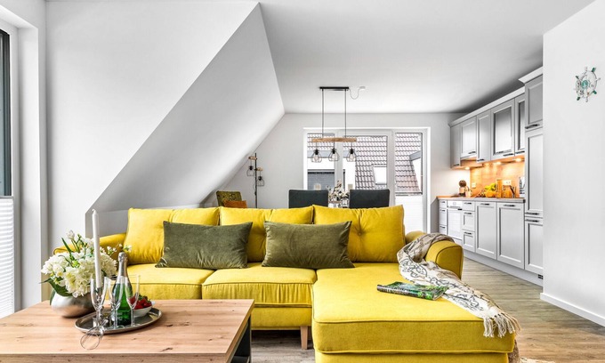 Westerdeichstrich Apartment | Stylish Coast 8 with Balcony & Pool - Perfect for Families