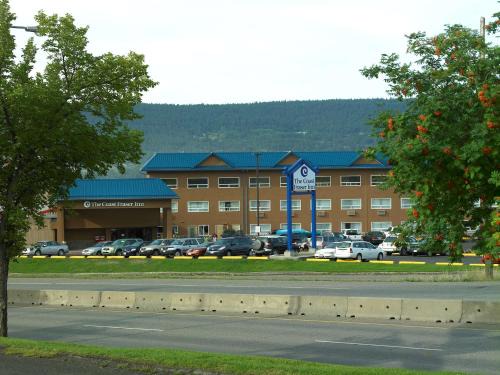 Williams Lake Hotel | Coast Fraser Inn: Pet-Friendly Stay with Breakfast & Hot Tub