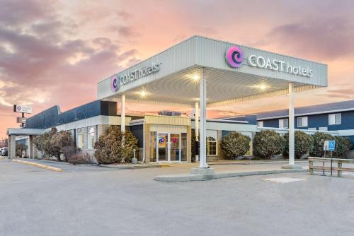 Swift Current Hotel | Coast Swift Current Hotel: Pet-Friendly & Family Welcoming