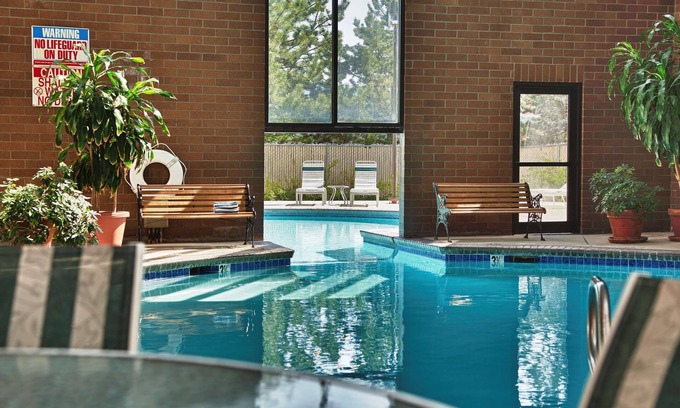 Wenatchee Hotel | Explore Coast Wenatchee Center Hotel with Spa & Pool Access