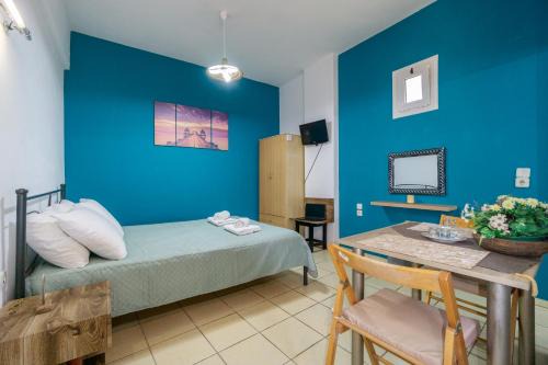 Analipsi Apartment | Budget-Friendly Coastal Apartment in Anissaras Awaits You