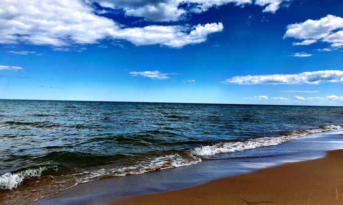 Oscoda House | Coastal Breeze: Beachy Home with Ocean & Lake Views