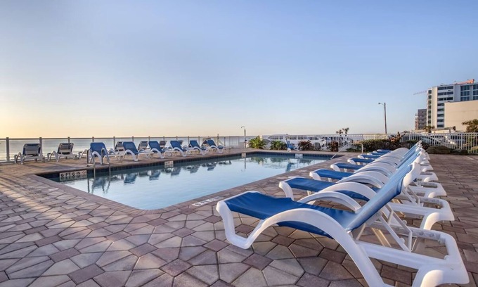 Seabreeze Park Hotel | Coastal Calm Awaits | Quiet Beachfront Haven for Total Rest & Relaxation