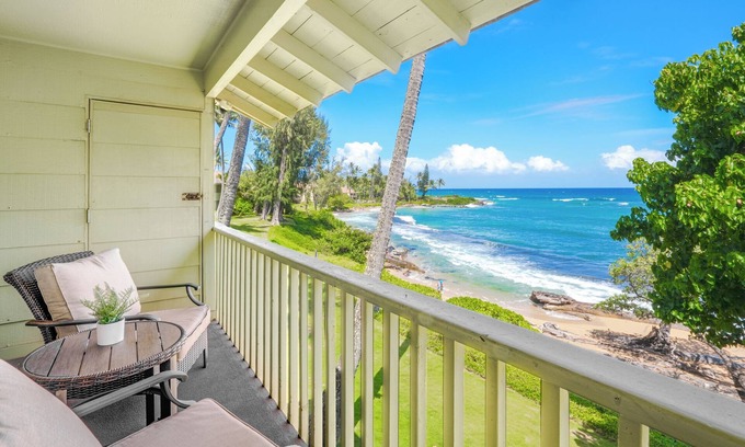 Wailua Condo | Oceanfront Bliss at Kapaa Sands: 2 Bedroom Retreat