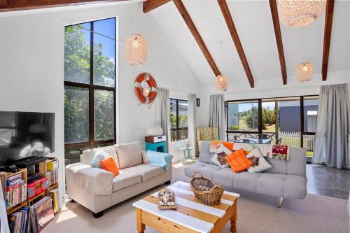 Waihi Beach House | Coastal Retreat - Waihi Beach Family-Friendly Holiday Home