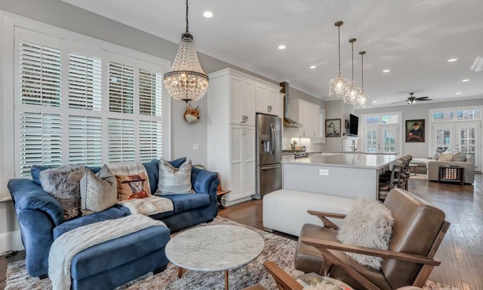 Hitch Village - Fred Wessels Homes House | Coastal Chic Retreat Steps from Riverfront with Parking