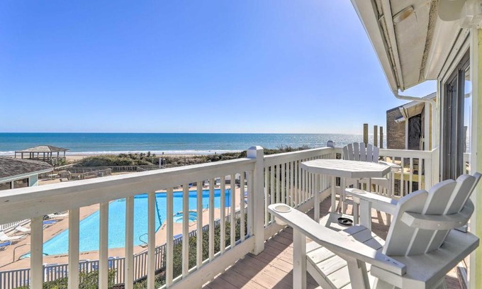 Emerald Isle Apartment | Coastal Condo with Pool Access and Family-Friendly Amenities
