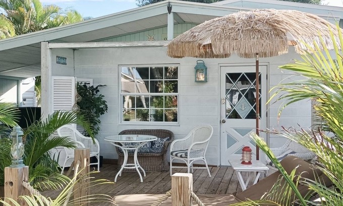 Naples Park Cottage | Coastal Cottage: Two Decks & Steps to Vanderbilt Beach