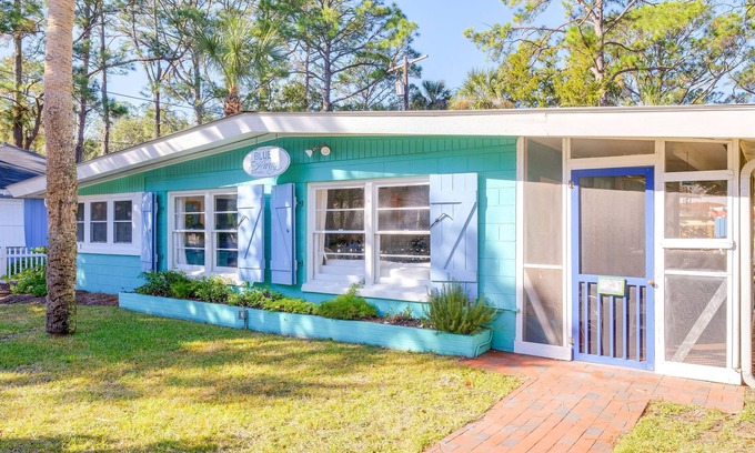 Tybee Island Cottage | Coastal Cottage: 10/10 Rated Near Beach with Ocean Views