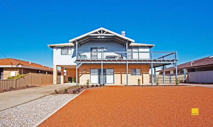 Jurien Bay House | Oceanfront Escape: 4 BR Jurien Bay House with Pool & Views
