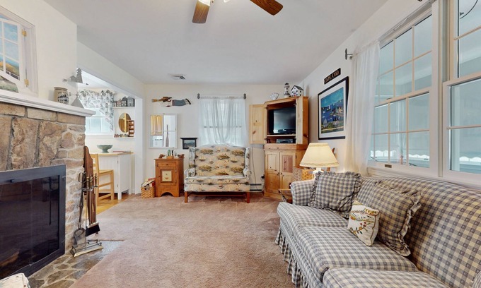 Pocasset House | Dog-Friendly Coastal Cottage with Ocean View & Beach Access