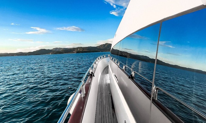 Playa Flamingo Boat Rental | Elegant Oceanfront Yacht Experience in Playa Flamingo