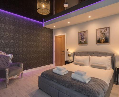 Llandudno Apartment | Oceanfront Coastal Gem Apartment in Llandudno with Views