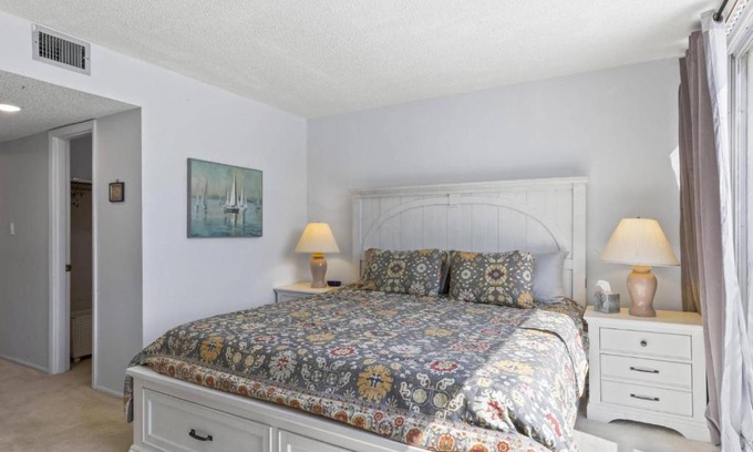 Ormond Beach House | Relaxing Coastal Haven Condo with Pool & Beach Access