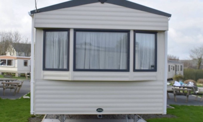 Kuggar House | Coastal Holiday Park: Family-Friendly Static Caravans Await