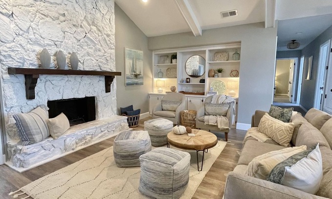 Daphne House | Coastal Modern Retreat: Oceanfront Home Near Mobile Bay